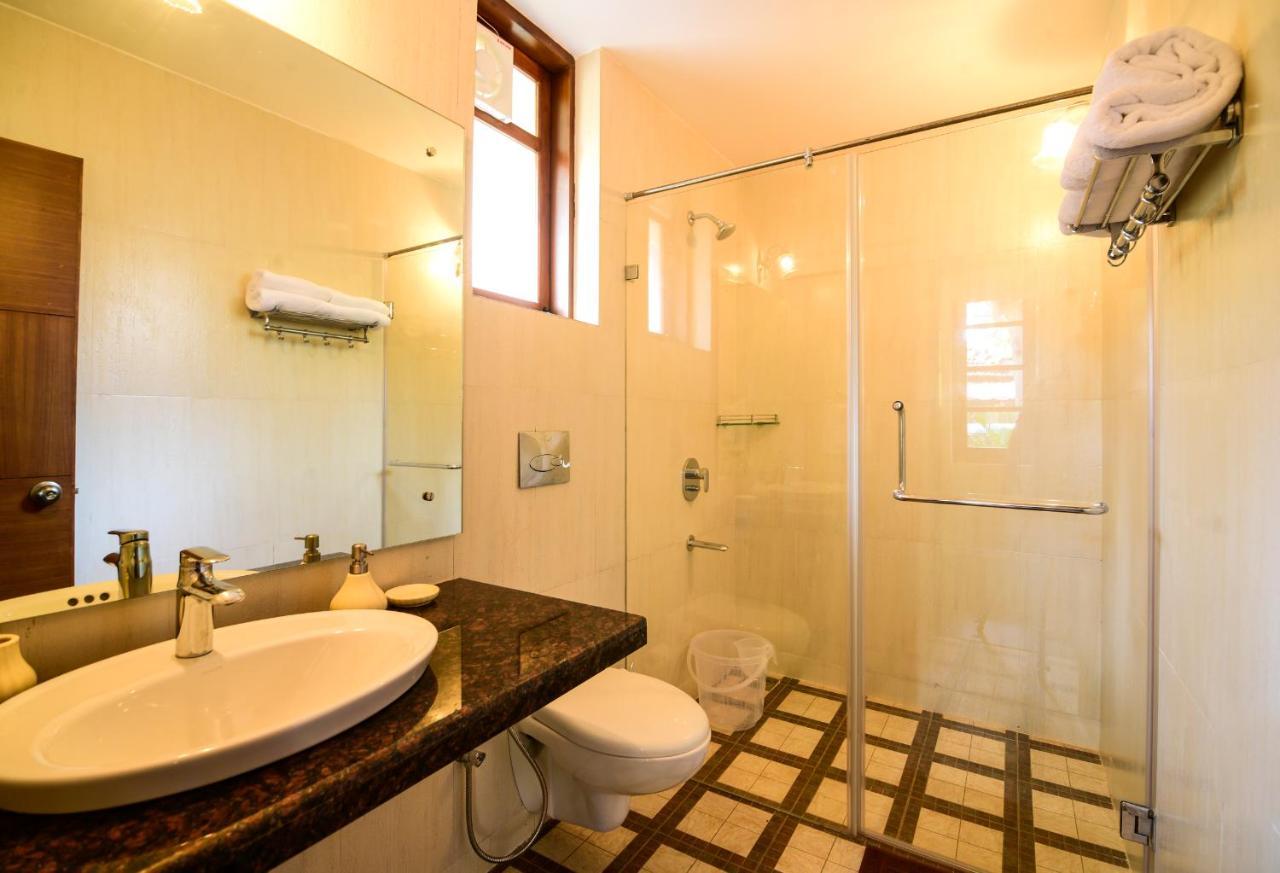 The Amrit Goa Bed & Breakfast Candolim Exterior photo